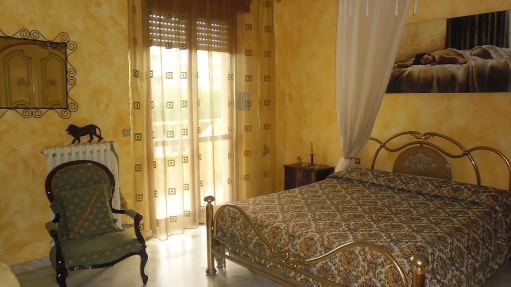 Moonaurora Bed & Breakfast Gallipoli Room photo